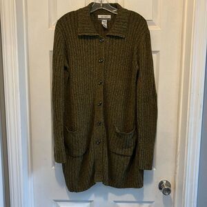 Button up cardigan/ sweater by nine & company size Large
